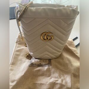 Gucci Marmont bucket bag 2.0